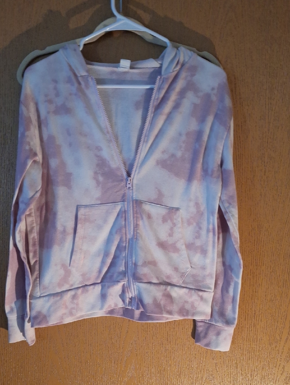 Tie-Dye Zip-Up Hoodie in Lavender and Light Pink